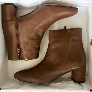 NIB Fabianelli Brown Leather Bootie Size 8